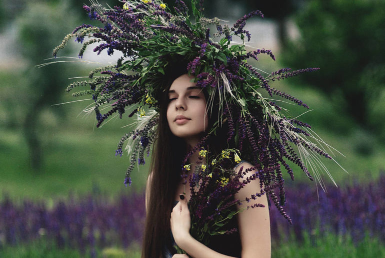 Get Out of The Studio With a USB  Microphone And a Car