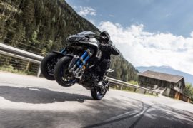 Yamaha NIKEN Priced at $5,333 per Wheel
