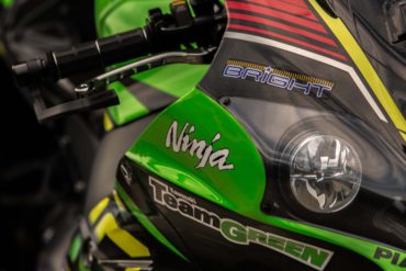 Up-Close with the Kawasaki Team Green Suzuka Bike